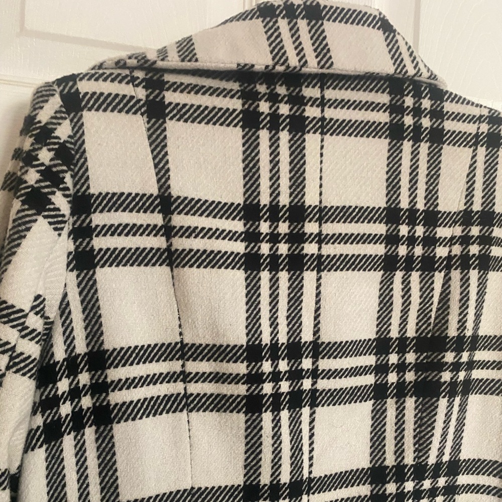 Pretty herringbone coat - Picture 6 of 6